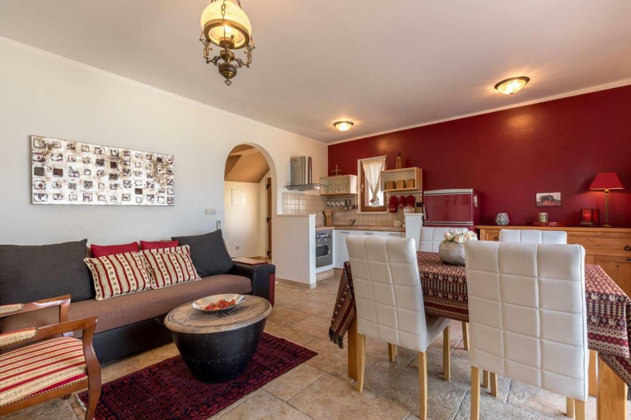 Apartments Villa San Antonio Slatine Esterno foto